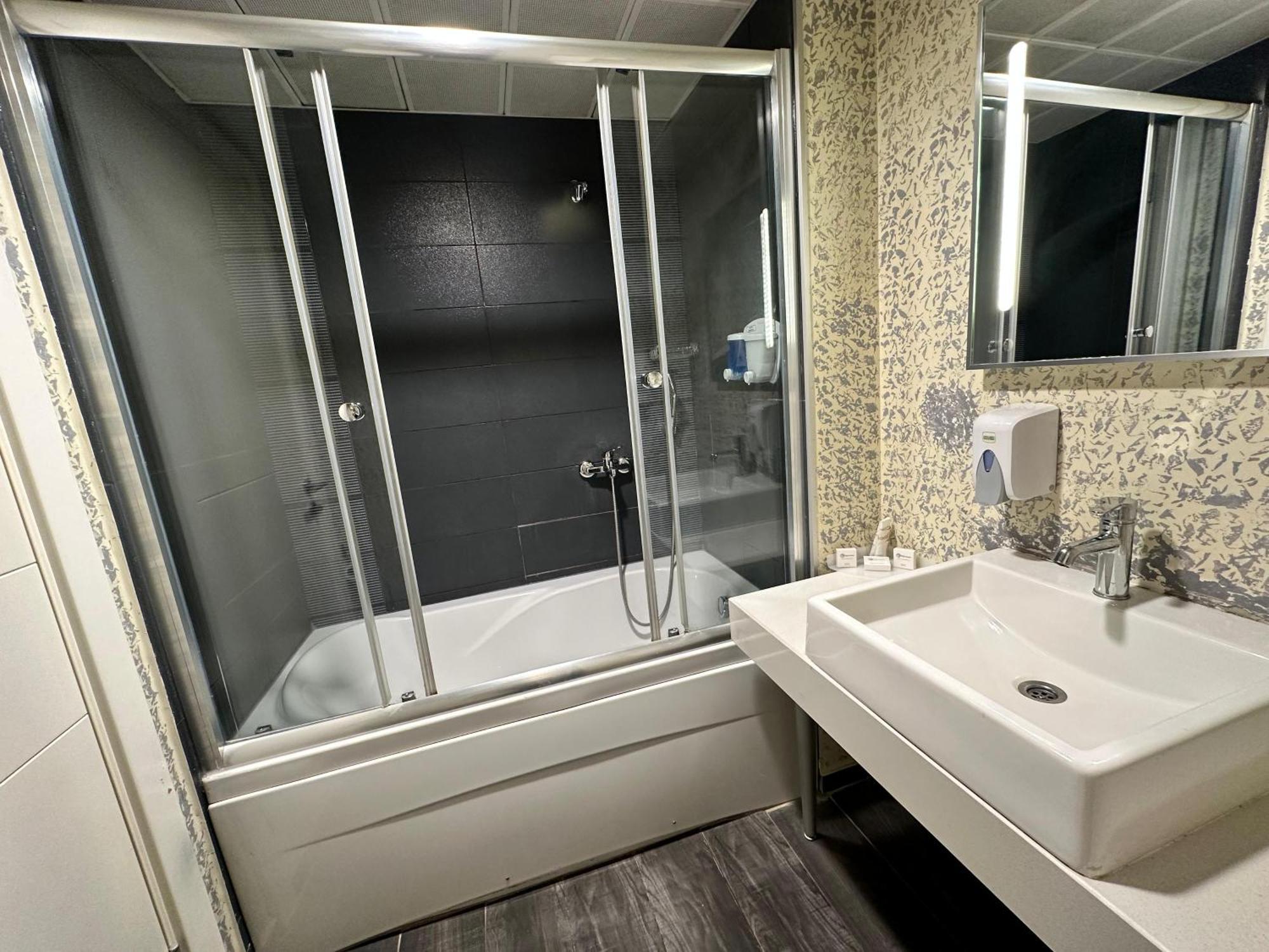 Tempo Hotel Caglayan Istanbul Exterior photo